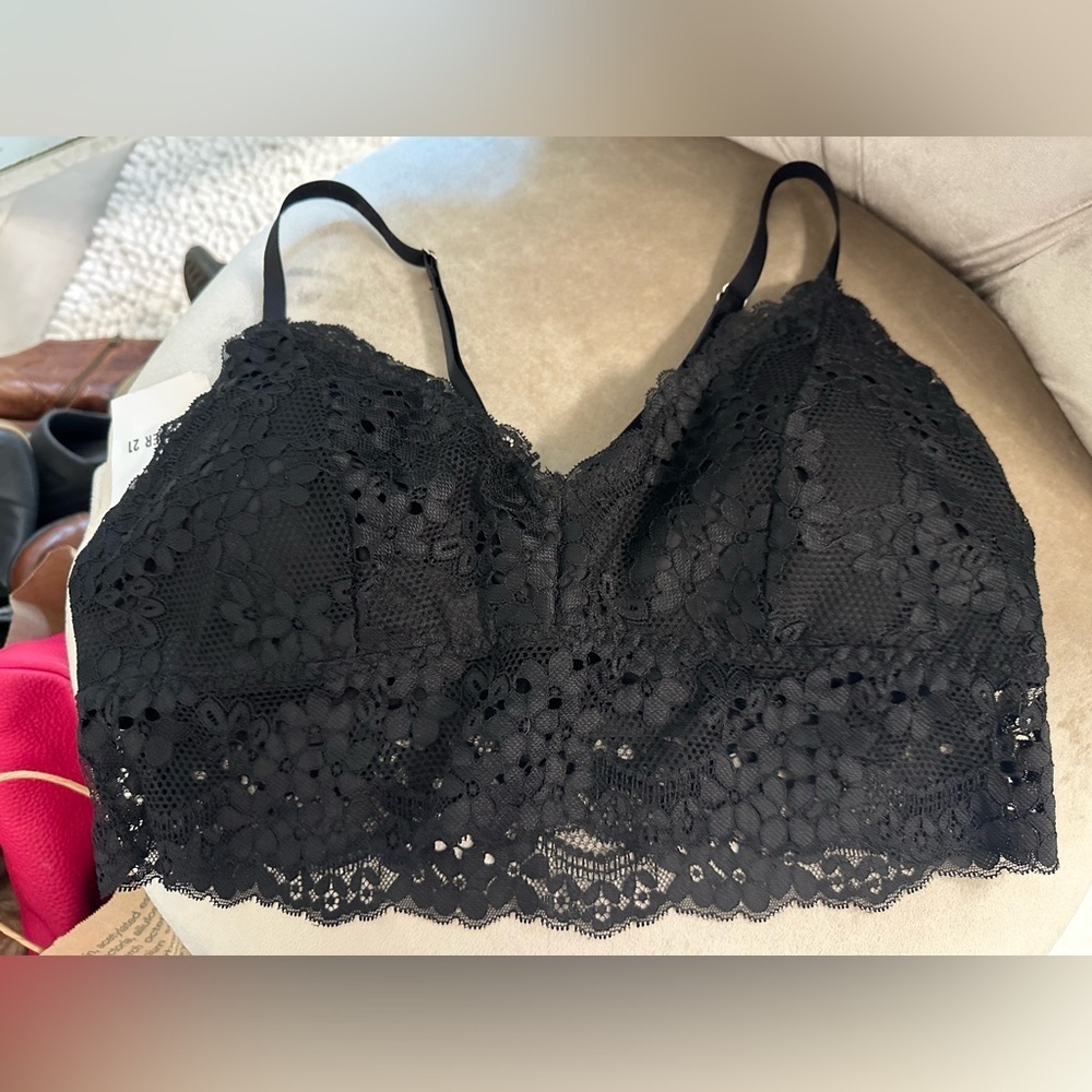 NEW Forever 21 Women’s XL Floral Lace Black Padded Pullover Bralette Bra Sexy